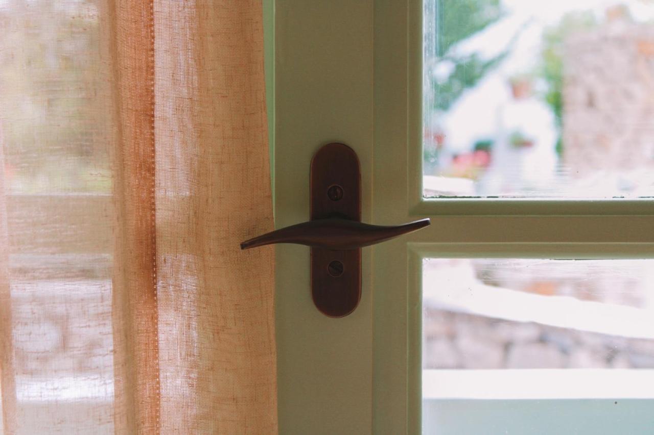 Orion Apartman Náusza Kültér fotó